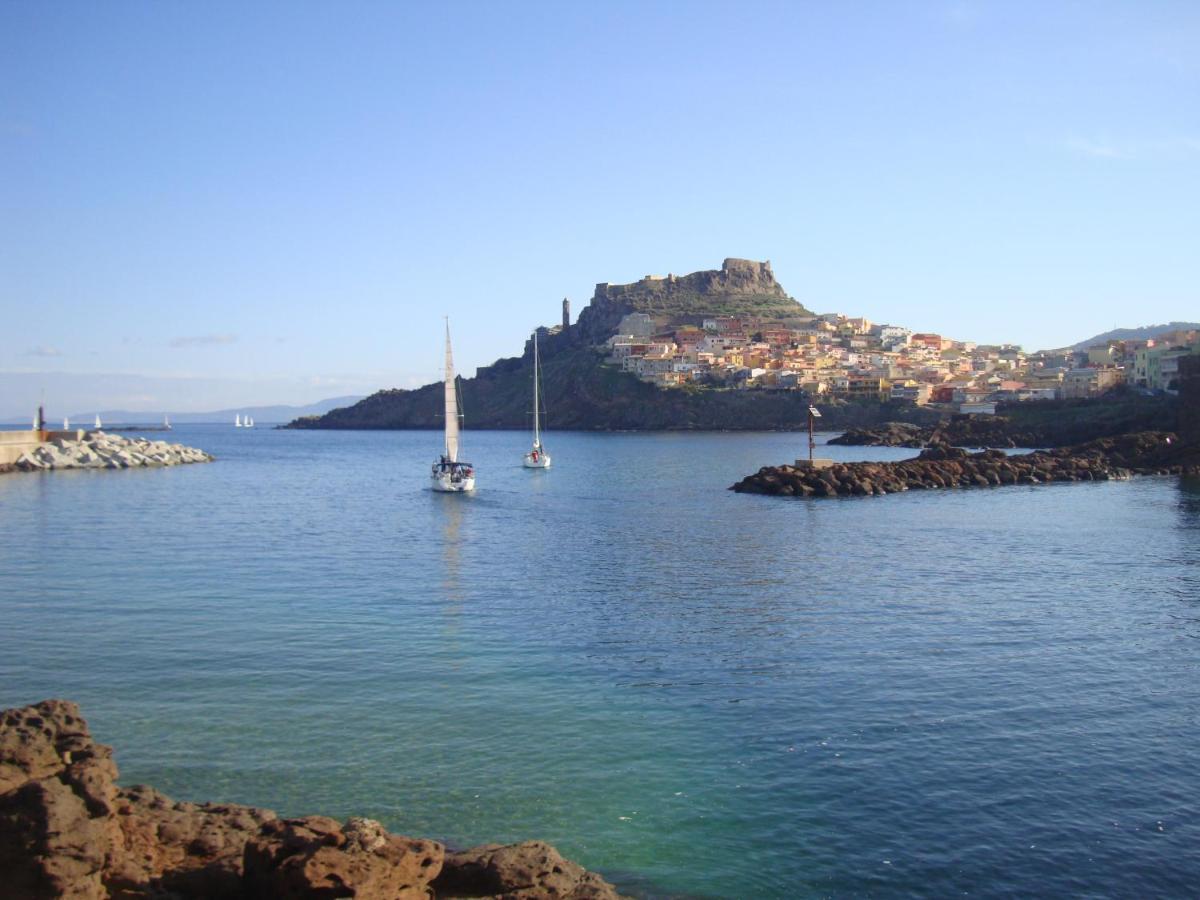 Grazioso Attico Vicino Alla Spiaggia E Al Centro Castelsardo Exterior photo