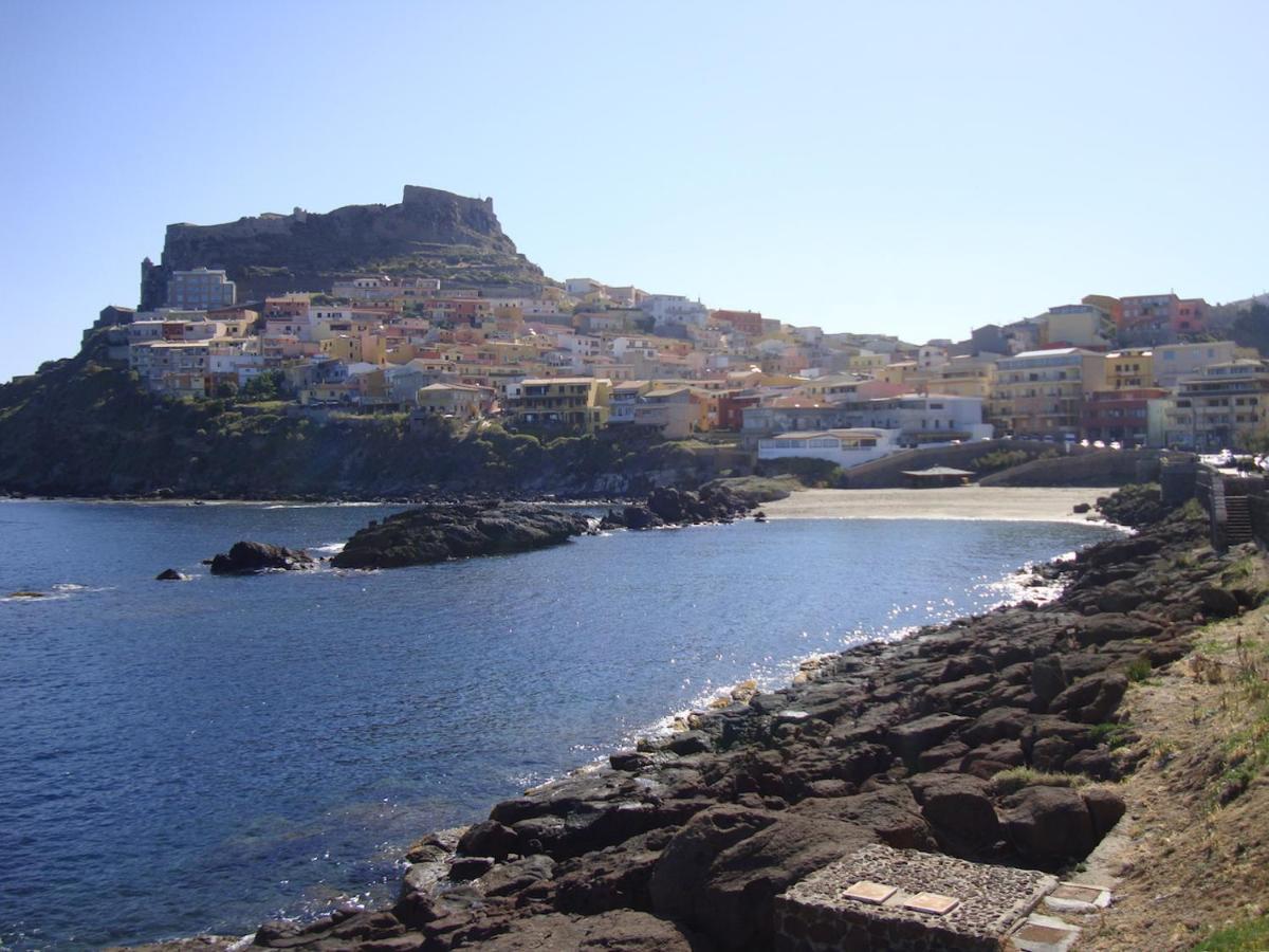 Grazioso Attico Vicino Alla Spiaggia E Al Centro Castelsardo Exterior photo